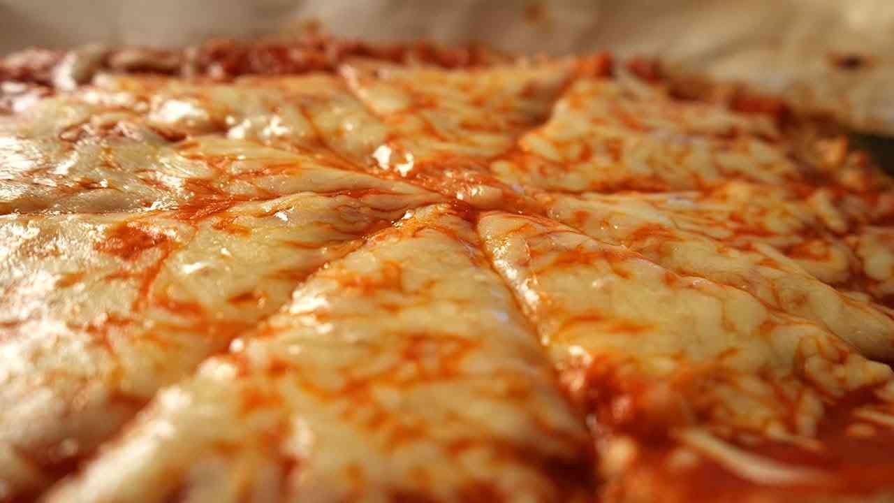 Ground Chicken Pizza Crust Recipe - Pizza